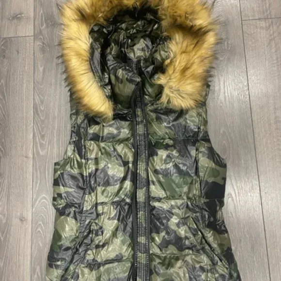 Jackets Coats Sam Vest Size S Poshmark